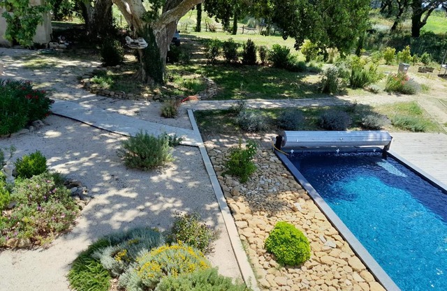 Le mas Lou Caïroun, un paradis en Provence