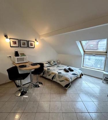 Le Mirande Studio indépendant dans maison