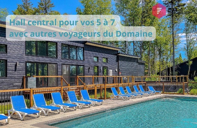 Le Palmier de Portneuf - SPA privé, Piscine, Sauna et Billards