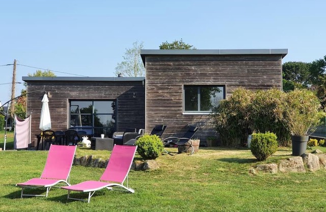 Le paradis des enfants et sa maison en bois