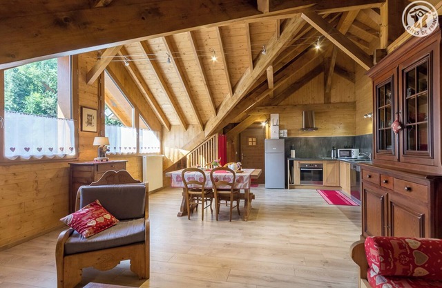 LE PECLOZ - JARSY - Gîte