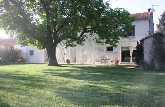 Le petit mas en provence avec piscine