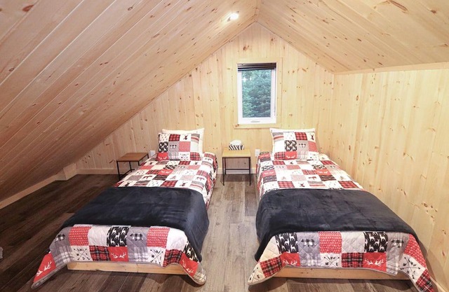 Le Pic-bois Chalet au Bord de L'eau Avec spa