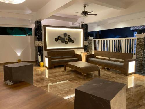Le Poshe Luxury - TIE Hotels & Resorts