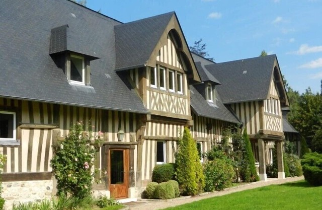 LE PRESSOIR DES HERBES Edificio del siglo XVII a 5 km de Deauville y Trouville