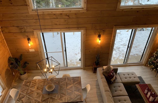 Le P’tit Rustique - Cozy Chalet (5-min walk to dock)