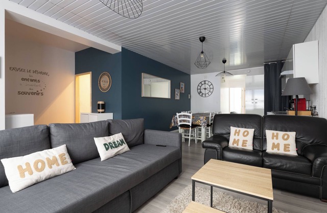 Le reflet des Pyrénées 6/8 people, close to town center and ski shuttles