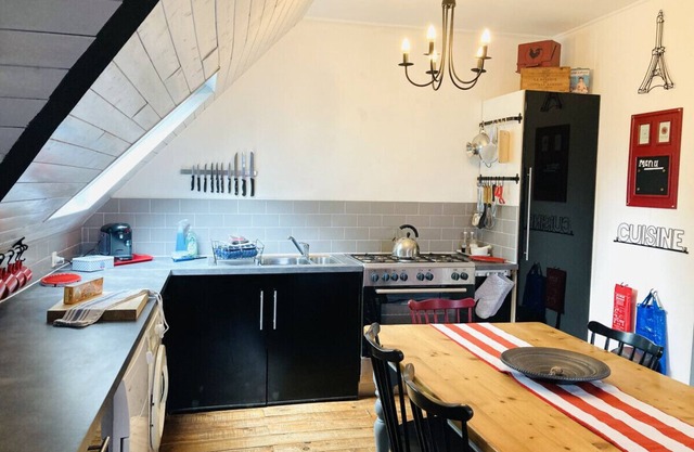 Le Rhun - Stylish Chestnut Loft