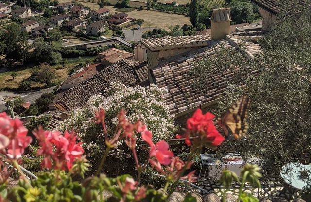 LE ROCCHE - Bajo el Castel, Apartamento AMETISTA con SPA y vistas al río Negro