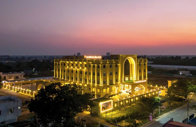 Le Royale Palace