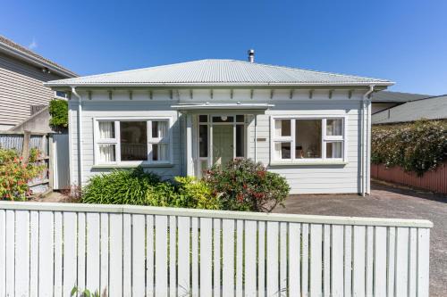 Le Solterre - Akaroa Holiday Home