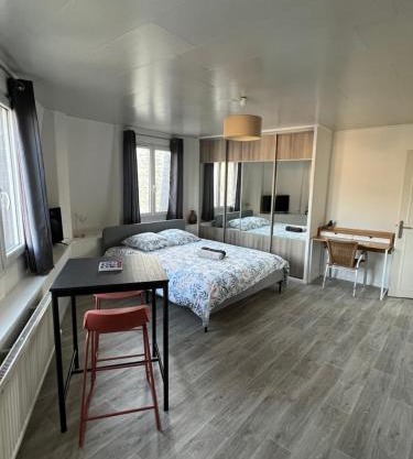 Le Stud' Joli appartement lumineux en plein centre ville