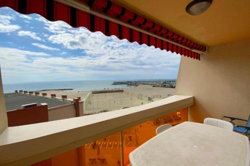 Le Traversant- View and seaside with air conditioning!