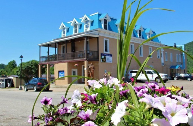 Le Voyageur Inn