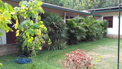 LEAF resorts