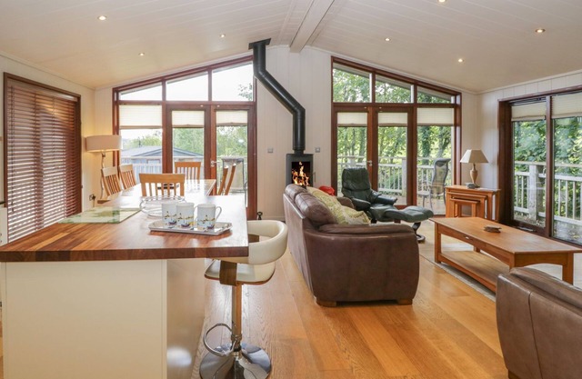 Leafy Nook Lodge