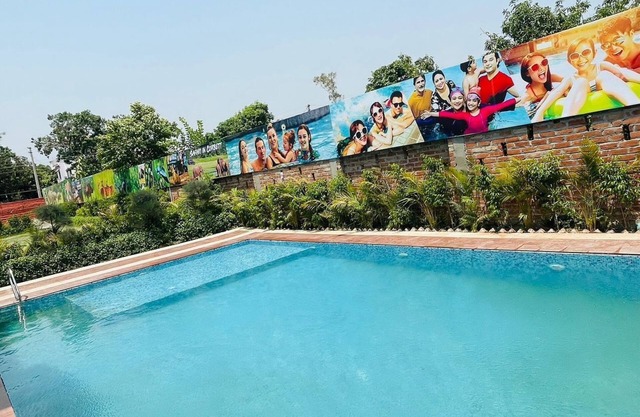 Lee Corbett Resort