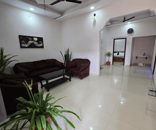 Leela home stay -Jabalpur - Luxury 2BHK apartment-N2