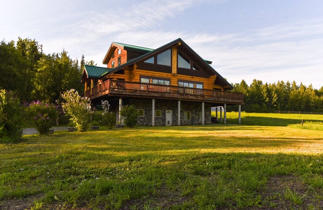 Legacy Mountain Lodge on 40-Acre Ranch w/ Views!