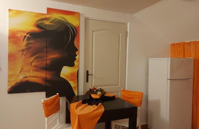 Legend Room