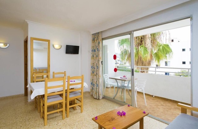 LeibTour code: VICEGRELI-A30 / ♫Close to Ushuaia/Hi - ☀Pool + Close to the beach
