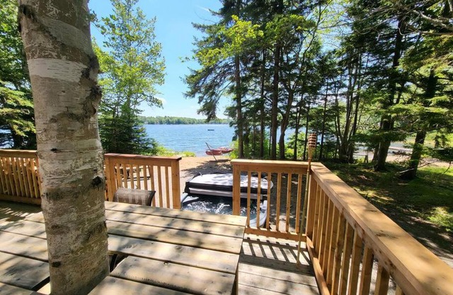 Leland’s Lakehouse