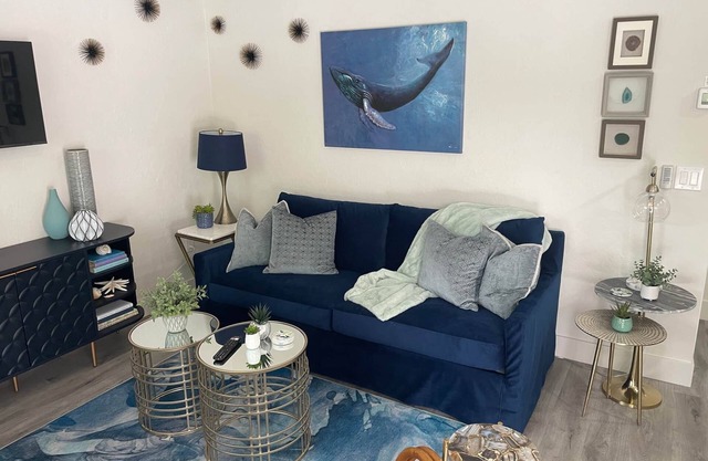 Lemon @ El Tropicale Vacation Rentals Downtown Sarasota