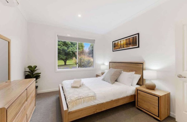 Lemon & Myrtle Cottage - Stunning, Cosy Luxury to Entice
