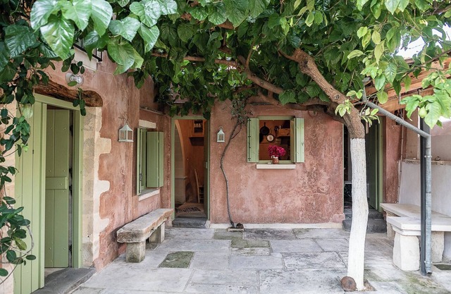 Lemon Tree Eco-Retreat with beautiful Terraces