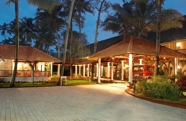 Lemon Tree Vembanad Lake Resort, Kerala