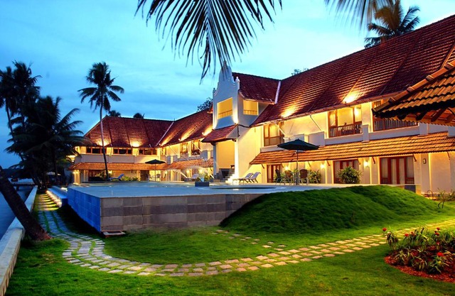 Lemon Tree Vembanad Lake Resort, Kerala