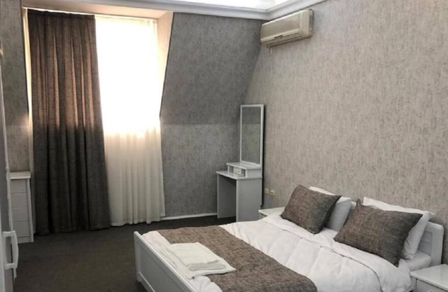 Leon Hotel Baku