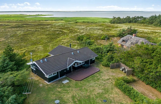 "Leona" - 250m to the inlet by Interhome