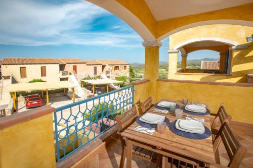 LEONE FLAT VI 15' Palau, 30' Porto Cervo & PRIVATE TERRACE