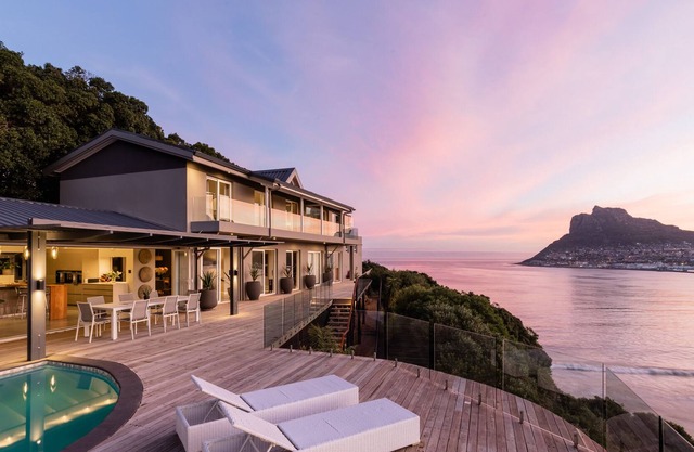 Leopard Rock arguably the most exclusive and prominent position in Hout Bay.