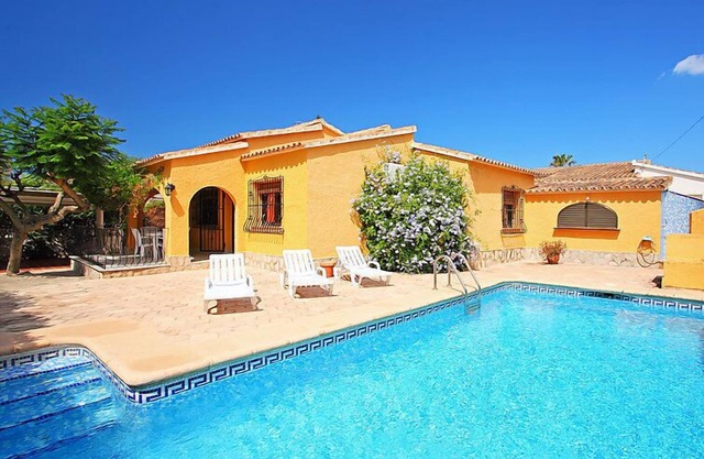 Les Canyes by Interhome