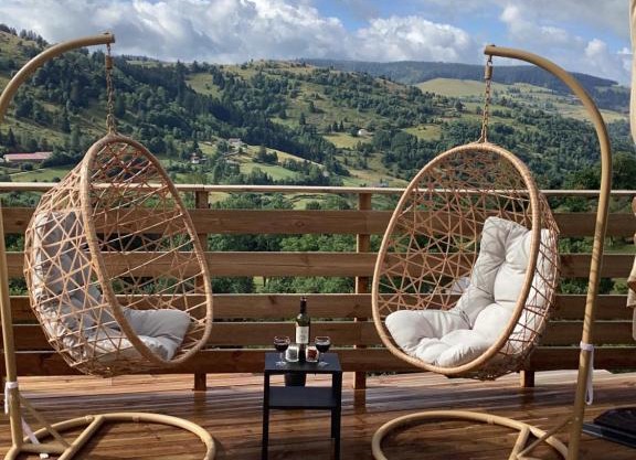 Les Chalets Bambi & Jacuzzi privatif
