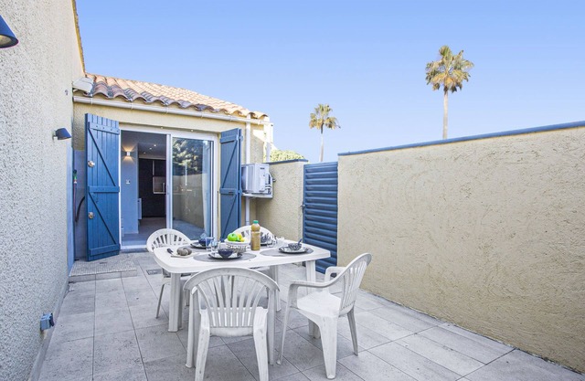 Les Coraux by Interhome