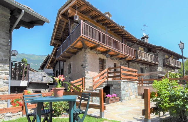 Les Cors by Interhome