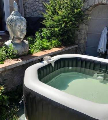 Les etapes chartraines parking wifi jaccuzi