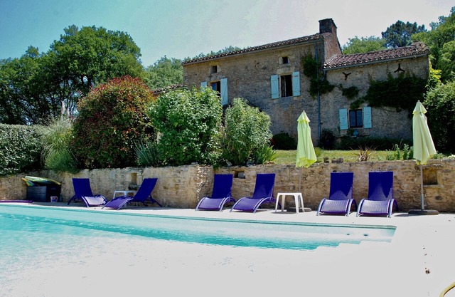 Les Ferouailles, Gite Périgord Noir, piscina privada