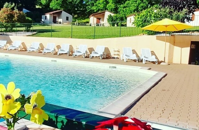 Les Loges de Melis holiday village (4)