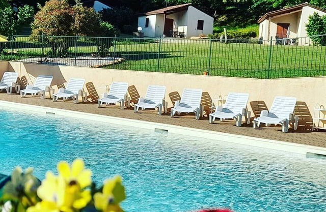 Les Loges de Melis holiday village (4)