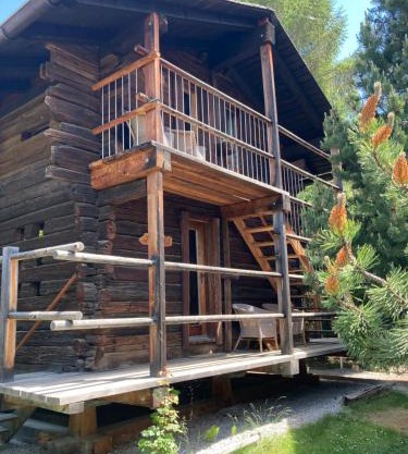 Les Mazots du Hameau des Biquettes - Charme Alpin et Cuisine équipée