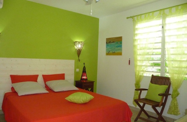 LES VILLAS CREOLES residencia a 70 metros de una laguna - Villa BOUGAINVILLIERS