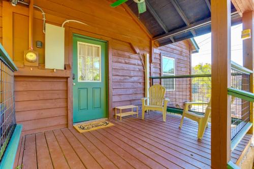 Less Than 1 Mi to Dtwn Pet-Friendly Cabin in Murphy!