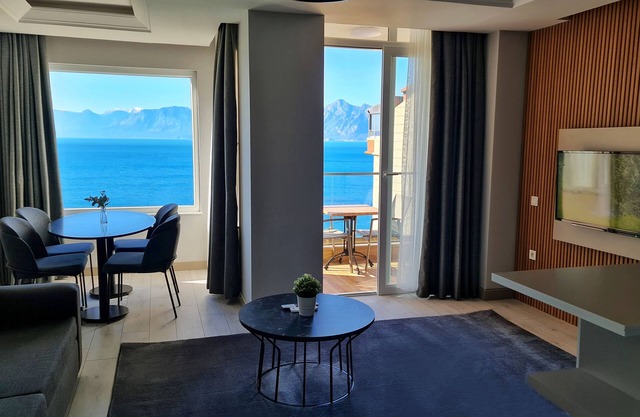 Letstay Panorama Suites