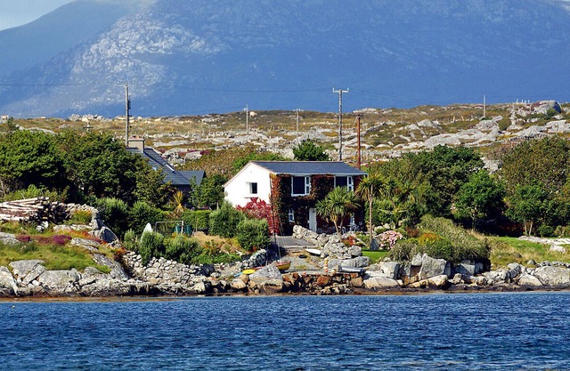 Letterard - Two Bedroom House, Sleeps 4
