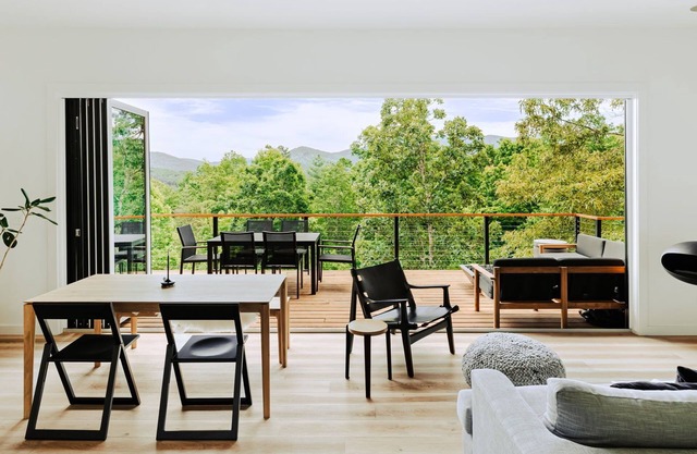 Letting Geaux | Refugio de montaña para 8 con vista, jacuzzi y sala de juegos