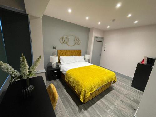 Letzi Ensuite Room, 10 Mins Wembley, Fast WiFi